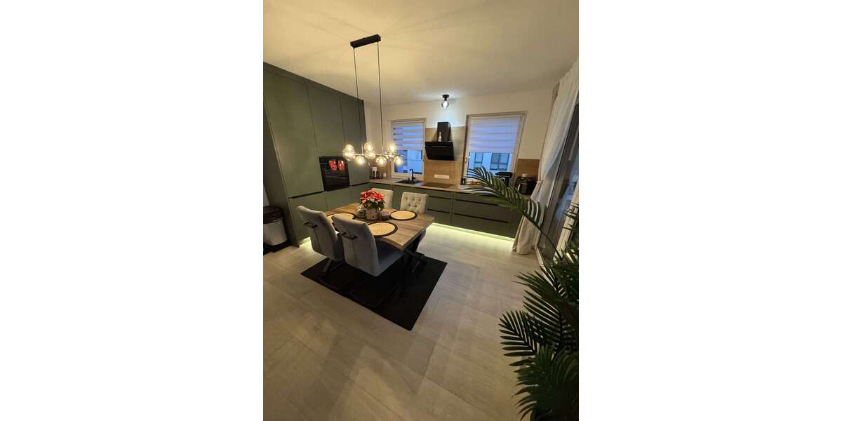 Etagenwohnung Dachau - 3 Zimmer, 85 m&sup2;, 1.695&euro; | Angebot:26055302