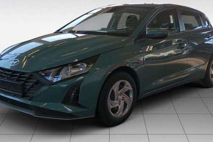 Hyundai i20 14.100 km 16.460 &euro; München 81677