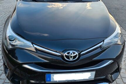 Toyota Avensis 104.000 km 16.500 € Unterschleissheim 85716