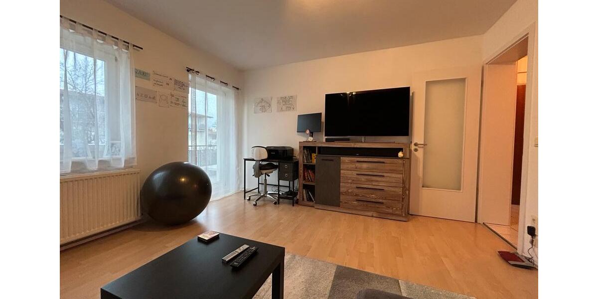 Schönes möbliertes WG- Zimmer in 2er WG zu vermieten 2 zimmer