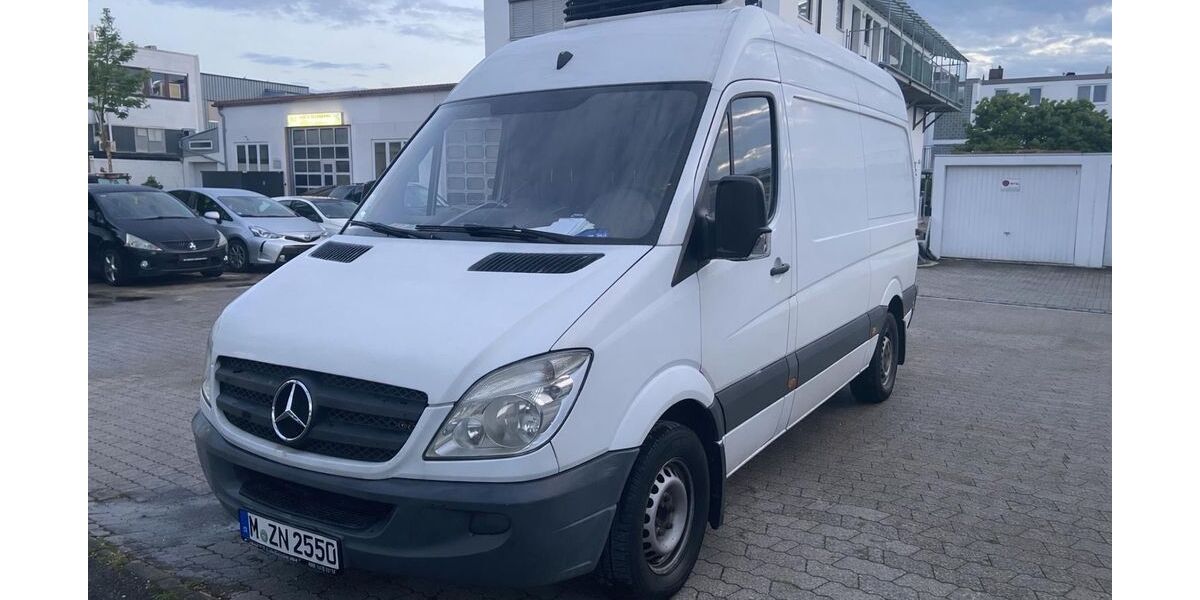 Mercedes-Benz Sprinter 560.000 km 4.990 &euro; München 80995