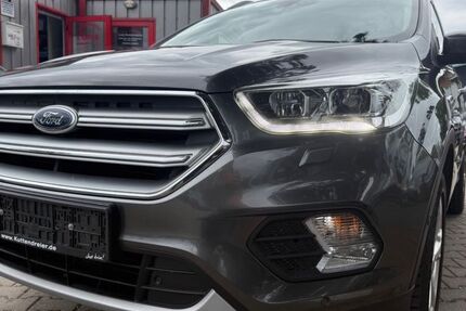 Ford Kuga 163.000 km 9.999 &euro; München 81243