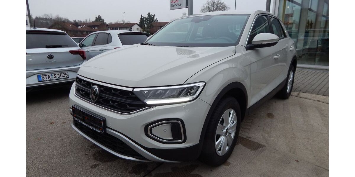 VW T-Roc 7.940 km 21.830 € Gauting 82131