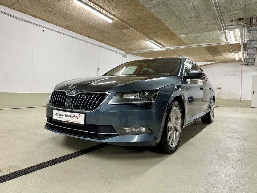 Skoda Superb 179.000 km 14.350 € München 81825
