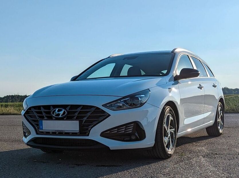 i30