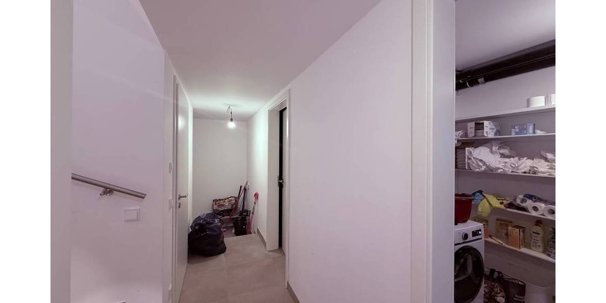 Doppelhaushälfte München Bogenhausen - 5 Zimmer, 144 m&sup2;, 3.970&euro; | Angebot:26230873