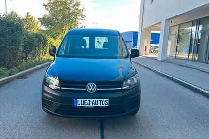 VW Caddy 226.202 km 8.990 € MÜNCHEN 81243