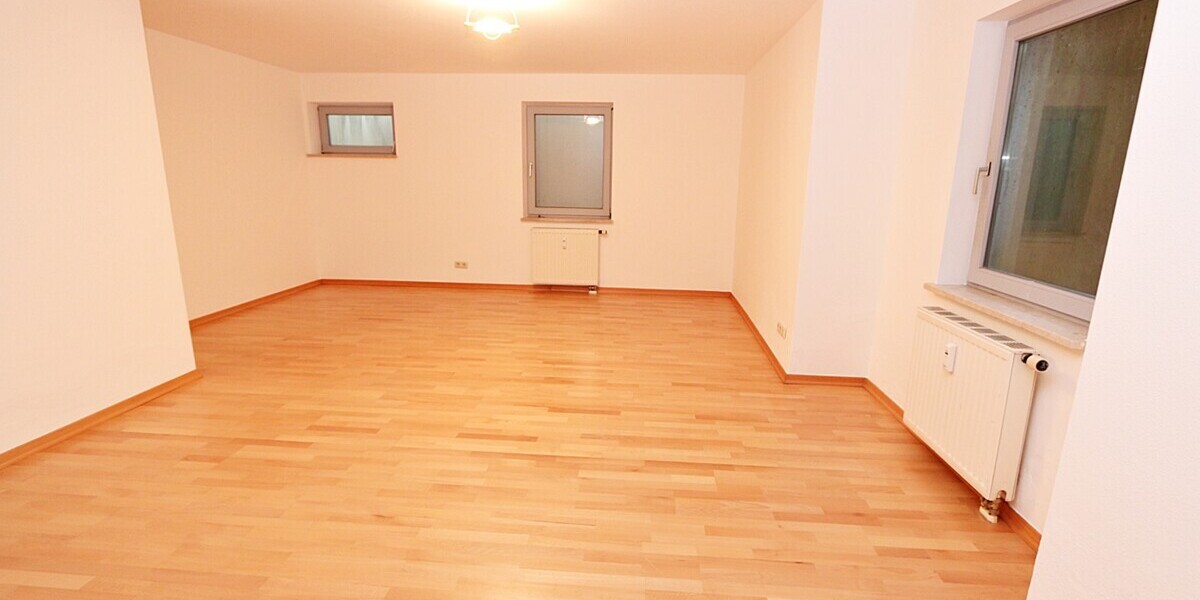 !! RARITÄT !! ** Garten-Paradies ** 3-Zimmer-Maisonette-Wohnung * sonnig ruhig idyllisch in SOLLN * 3 zimmer