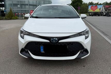 Toyota Corolla 123.384 km 22.000 &euro; München 81248