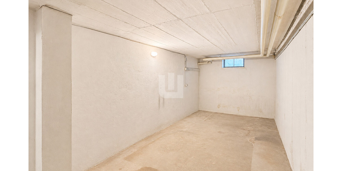 WINDISCH - Familienfreundliches Reihenhaus mit viel Potenzial in ruhiger Zentrumslage - bezugsfrei! - Reihenmittelhaus Puchheim | Angebot:27318415