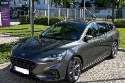 Ford Focus 53.000 km 18.600 € München 81735