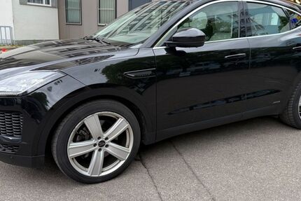 Jaguar E-Pace 131.111 km 17.999 € München 80636