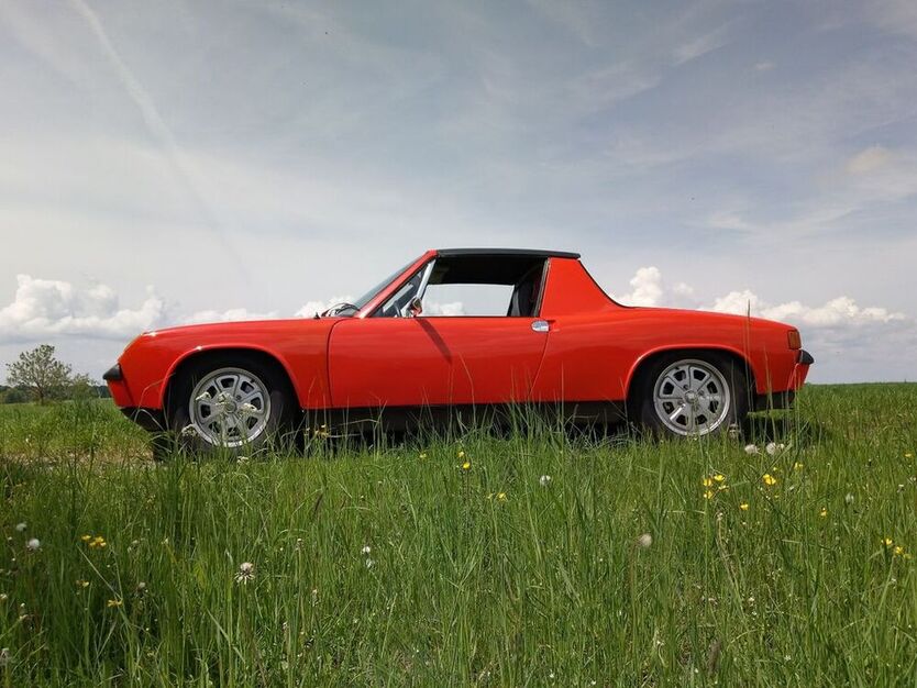 914