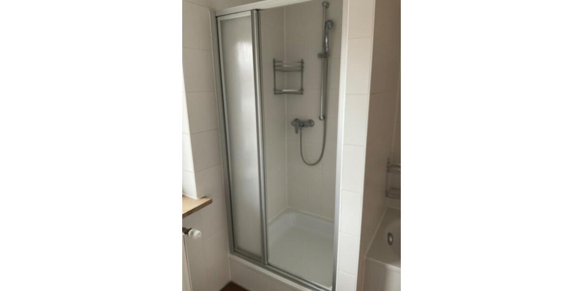 Etagenwohnung Holzkirchen - 2.5 Zimmer, 90 m&sup2;, 1.400&euro; | Angebot:25218962