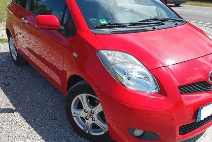 Toyota Yaris 209.000 km 3.200 &euro; Fürstenfeldbruck 82256