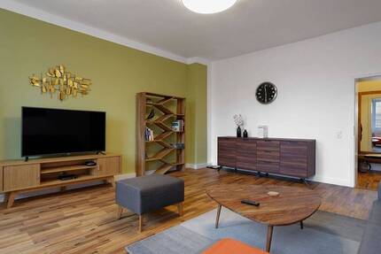 GERÄUMIGE 2-ZIMMER-WOHNUNG 3 zimmer