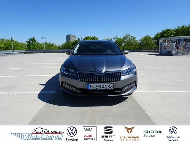 Skoda Superb 98.000 km 29.900 &euro; München 80686