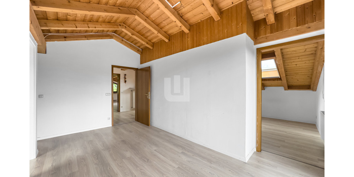 WINDISCH IMMOBILIEN – Gewerbeimmobilie mit vier Büros und einer Wohnung - ideal für den Mittelstand 10.5 zimmer