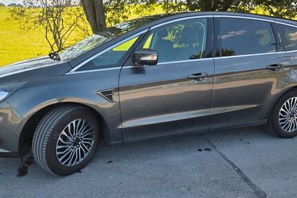 Ford S-Max 93.346 km 16.000 &euro; Berg 82335