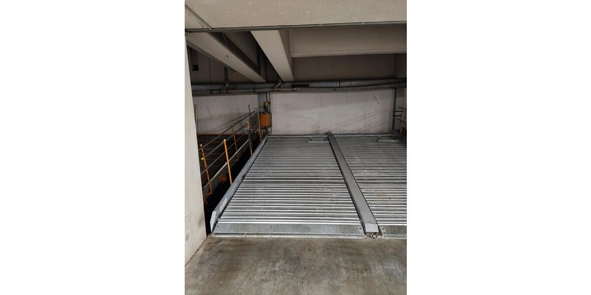 Oberer Duplex Garagen StellplatzParkplatz zimmer