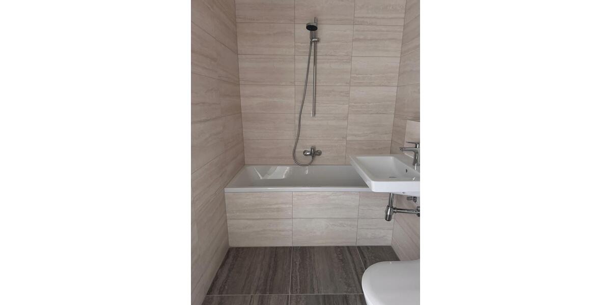 Etagenwohnung Grünwald - 2 Zimmer, 64 m&sup2;, 1.400&euro; | Angebot:24859965