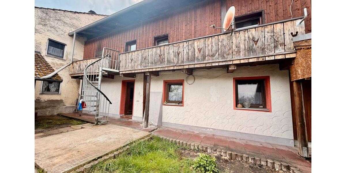 Reihenhaus München Schwabing-Freimann - 6 Zimmer, 145 m&sup2;, 249.000&euro; | Angebot:26283542