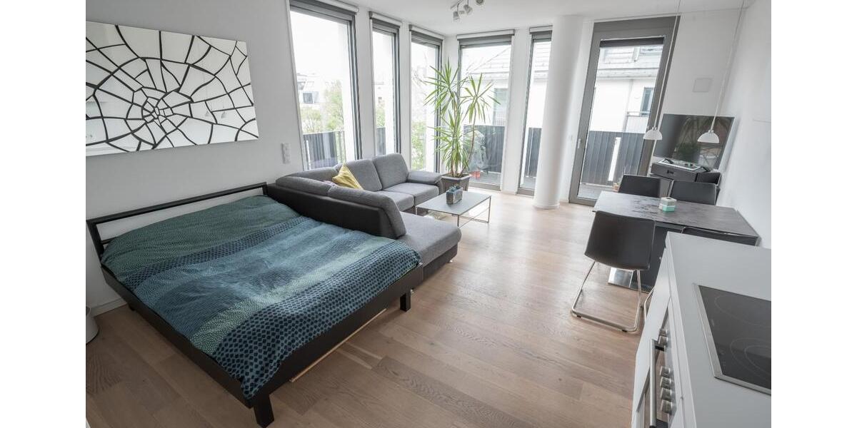 Extrem helles Apartment inkl. Luxusmöbel an der Theresienwiese 1 zimmer