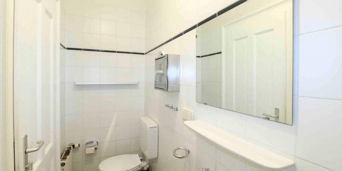 Charmante 3-Zimmer-Altbauwohnung mit Süd-Balkon in München! 3 zimmer