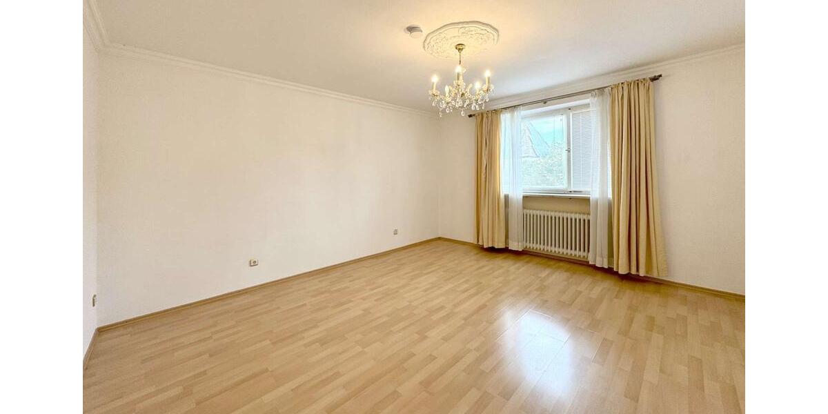 Einfamilienhaus München Sendling-Westpark - 3 Zimmer, 180 m&sup2;, 3.100&euro; | Angebot:26586678