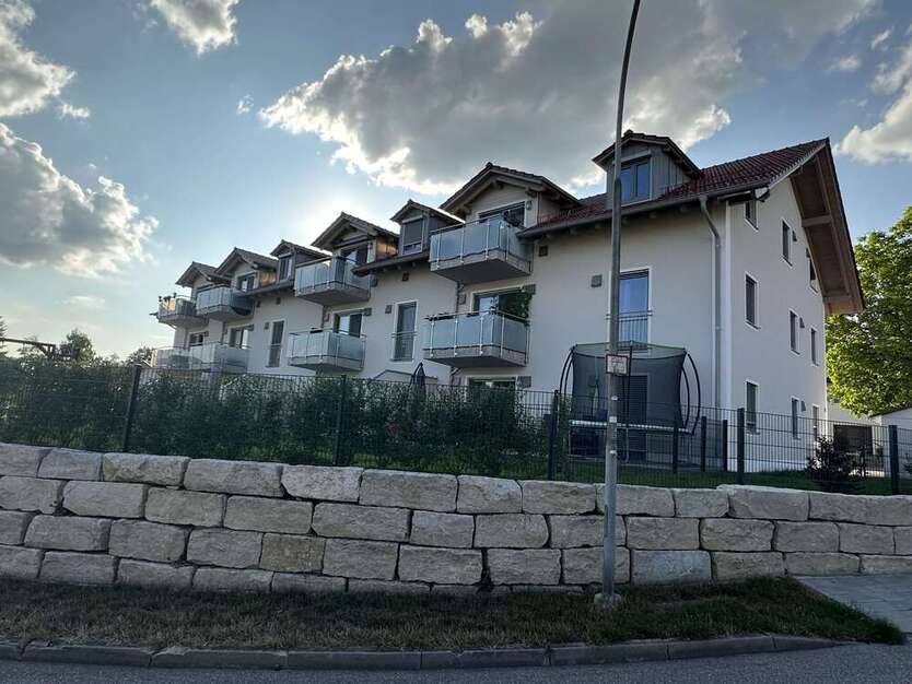 Wohnung zum Mieten in Oberding 1.415 € 94.38 m²