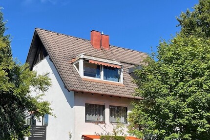 Doppelhaushälfte mit Potential in sehr guter Lage von Pasing mit Renovierungsbedarf sucht Familie 6 zimmer