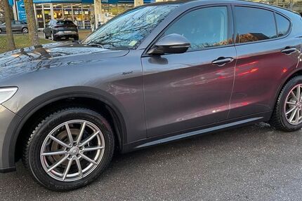 Alfa Romeo Stelvio 62.000 km 32.500 &euro; Muenchen 81679