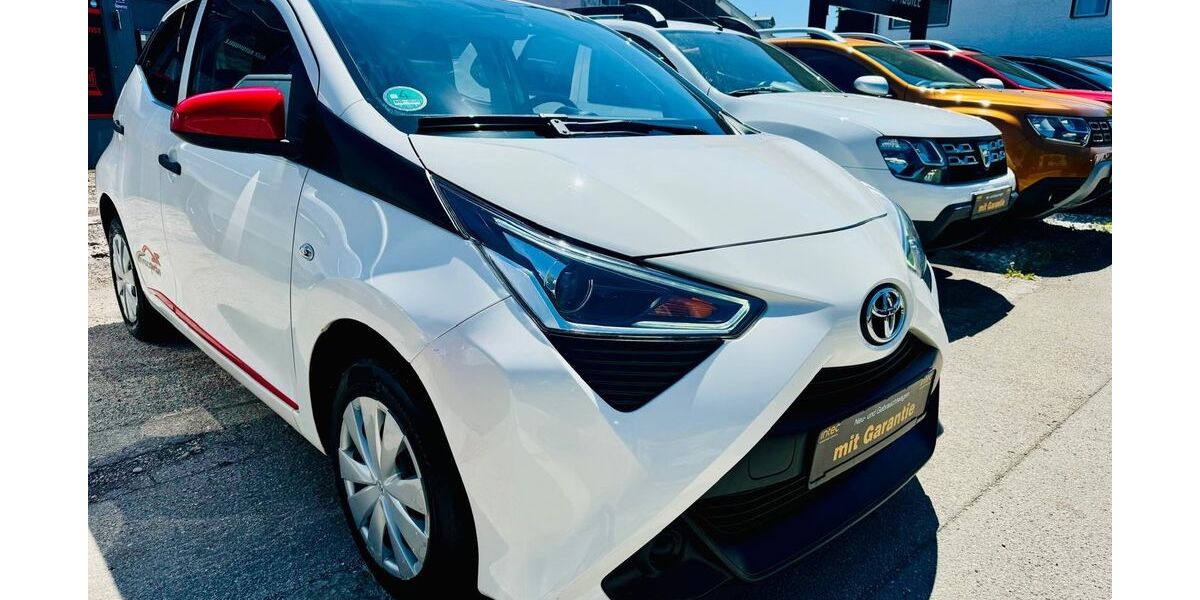 Toyota Aygo (X) 54.000 km 6.990 &euro; München 81825