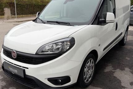 Fiat Doblo 38.100 km 16.890 € München 81827