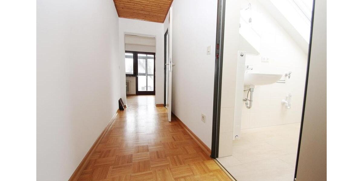 Dachgeschoßwohnung Gröbenzell - 2 Zimmer, 65 m&sup2;, 1.050&euro; | Angebot:25170650