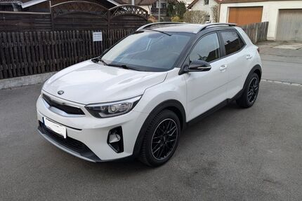 Kia Stonic 115.493 km 10.499 &euro; Unterhaching 82008