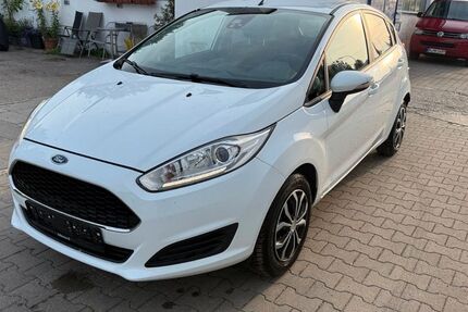 Ford Fiesta 195.000 km 3.200 &euro; München 81737