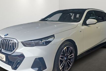 BMW i5 16.250 km 61.990 &euro; München 80687