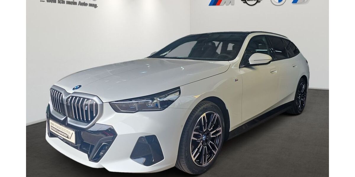 BMW i5 16.250 km 61.990 &euro; München 80687