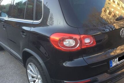 VW Tiguan 152.800 km 8.999 &euro; München 81737