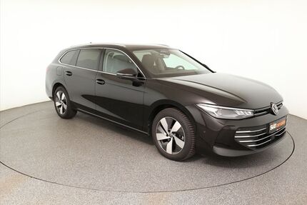 VW Passat 32.016 km 30.550 &euro; Garching 85748