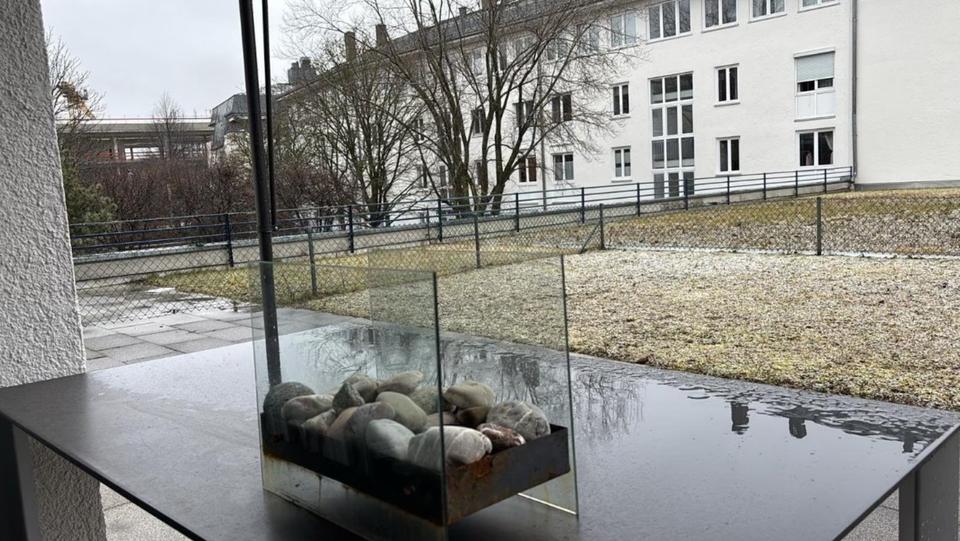 gepflegte möblierte 2-Zimmer-Terrassenwohnung mit EBK 2 zimmer