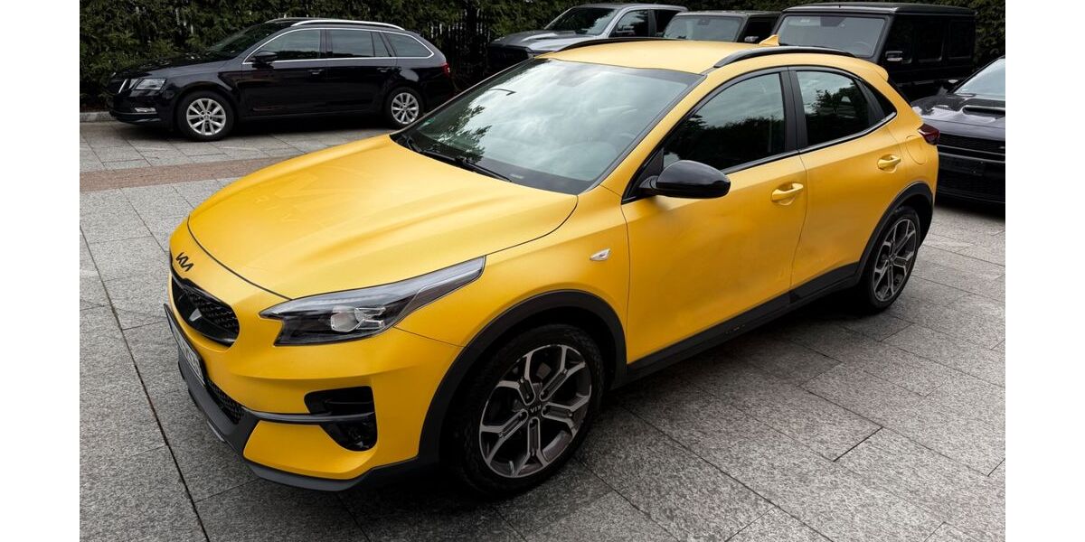 Kia XCeed 95.000 km 13.980 &euro; München 81827