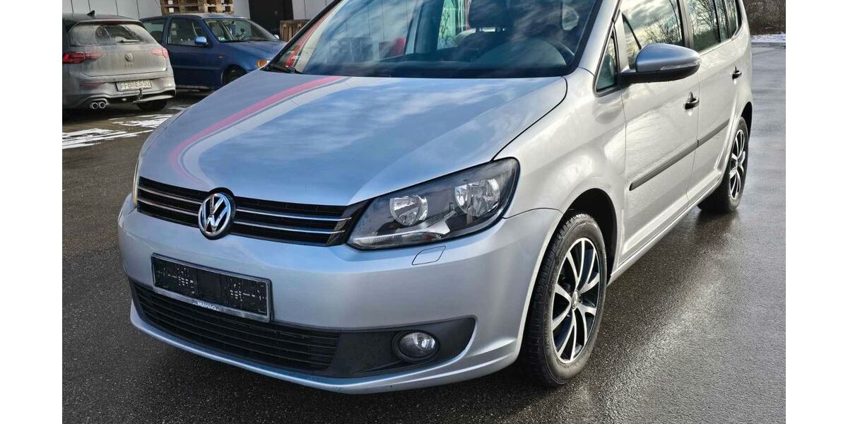 VW Touran 223.000 km 5.990 &euro; Fürstenfeldbruck 82256