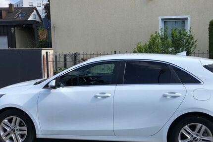 Kia ceed / Ceed 58.000 km 14.300 &euro; München 80997