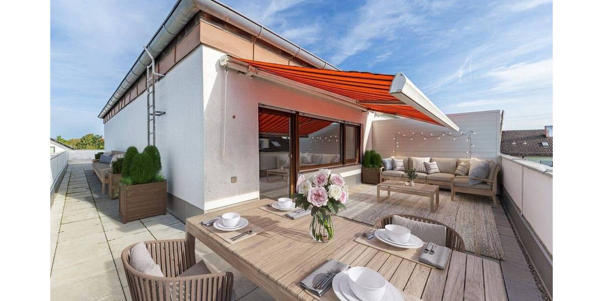 Helle, modernisierte Dachgeschosswohnung mit großzügiger Terrasse in Seenähe 3 zimmer