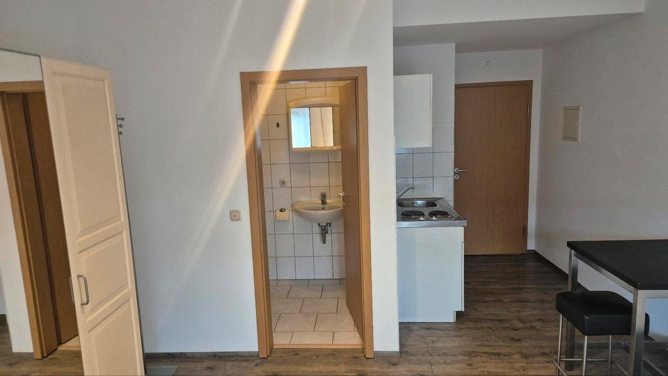 Erdgeschoßwohnung München Trudering - 1 Zimmer, 22 m&sup2;, 870&euro; | Angebot:26602909