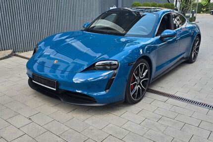 Porsche Taycan 36.300 km 68.555 &euro; München 80689