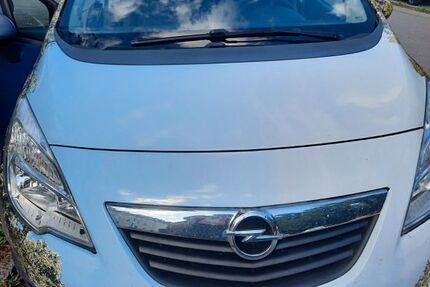 Opel Meriva 89.000 km 3.900 € München 81679