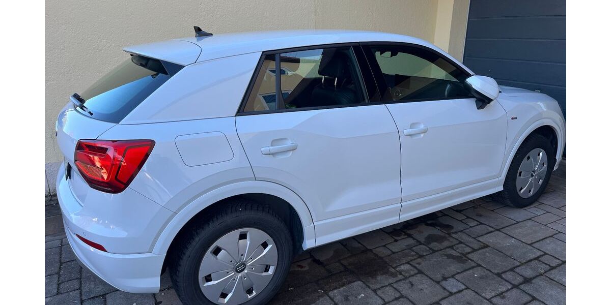 Audi Q2 106.000 km 19.400 &euro; Erdweg 85253